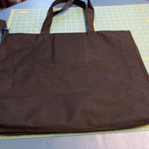 St. Maarten Black Tote Cottagecore Grandmacore - Picture 3 of 6